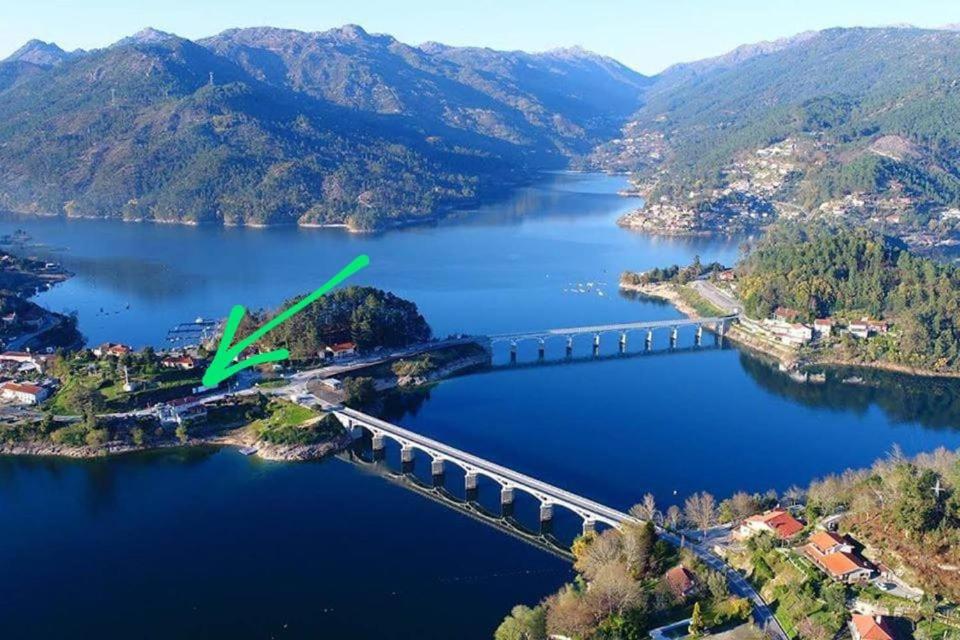 Sobreiro Apartamentos Rio Caldo Eksteriør bilde